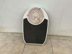 Bathroom scale
