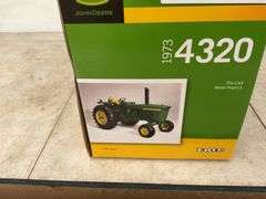 John Deere 4320 - 1/16 scale in orginal box