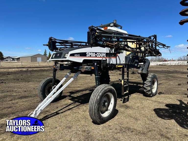 2004 Melroe Spra-Coupe 4640
