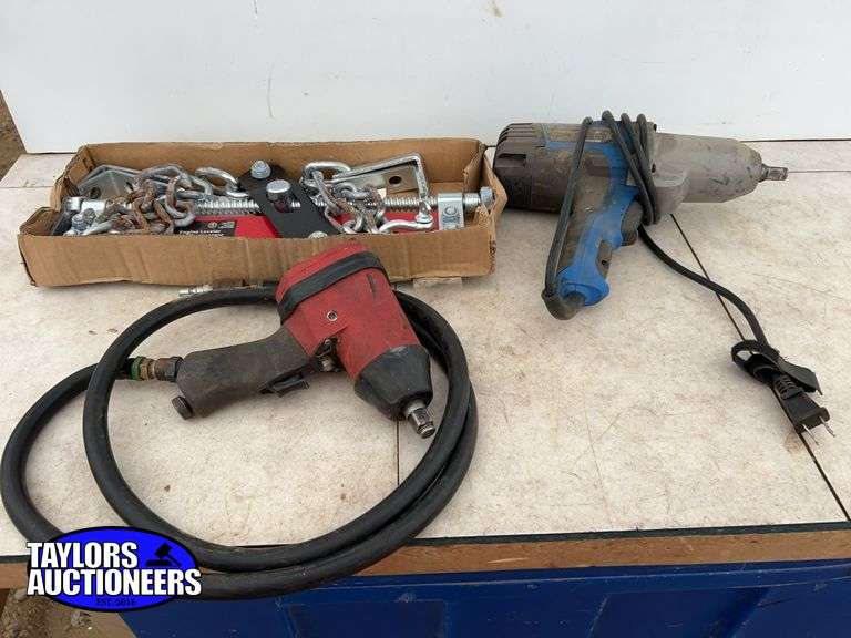 Engine leveler, 1/2” air impact runs but condition unknown, 1/2” dr electric impact - works
