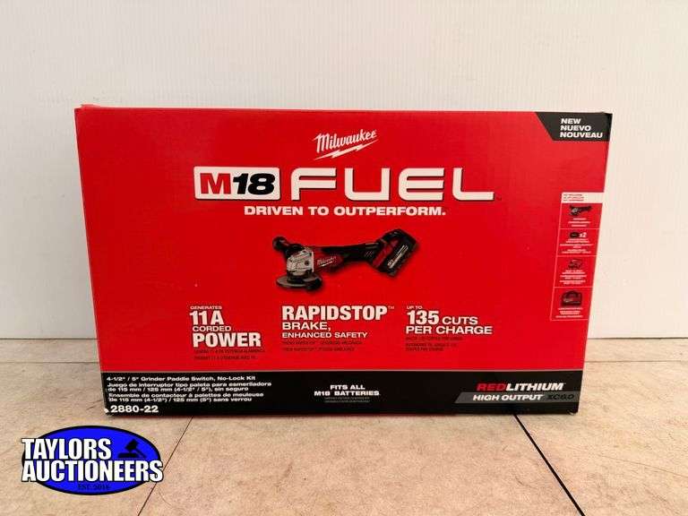 2880-22 M18 FUEL™ 4-1/2" / 5" Braking Grinder Paddle Switch w/ 2 x XC 6.0 High Output batteries and