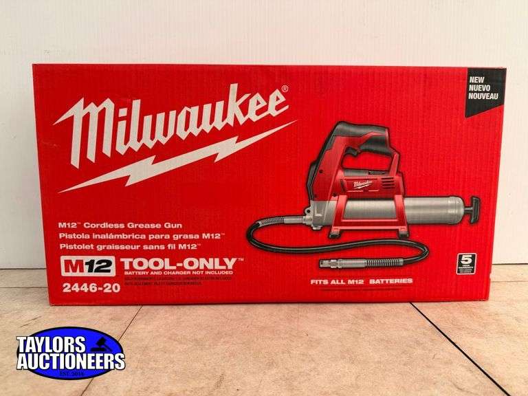 2446-20 M12™ Cordless LITHIUM-ION Grease Gun (Tool Only)