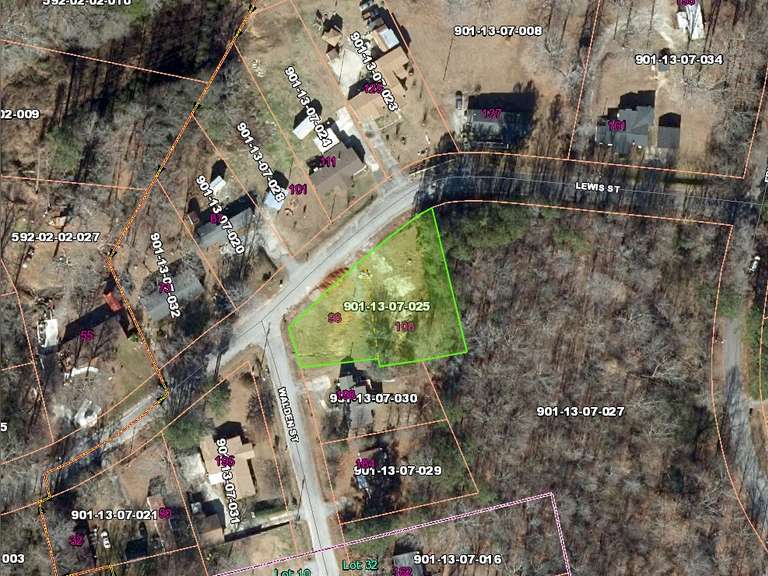 98 Lewis Street, Clinton, SC