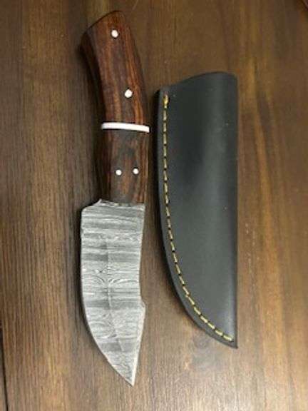 Premium 4.5-Inch Damascus Steel Skinning Knife main image 1