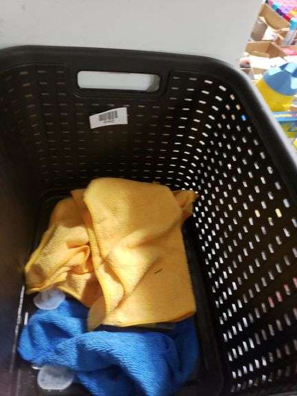Plastic Storage Baskets, Rags - Trice Auctions