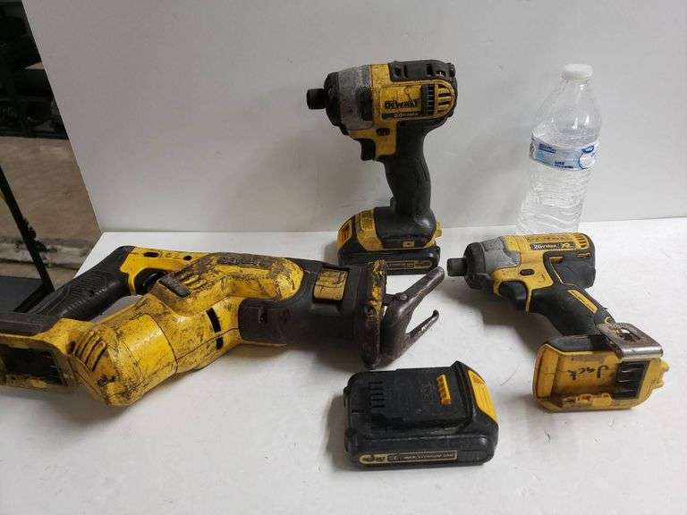 Lot of DeWalt 20V MAX Tools Including Impact Drivers and Reciprocating ...