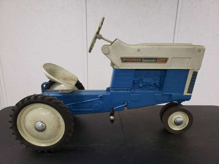 Ertl Ford Commander 6000 Pedal Tractor Model H65 Trice Auctions