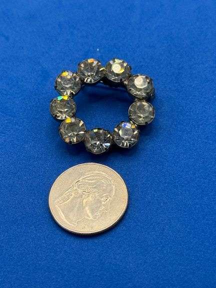 Rhinestone Wreath Vintage Brooch