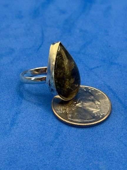 Sterling Silver Labradorite Ring - Trice Auctions
