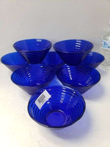 8 Piece Lot of Blue Glass Ribbed Bowls - Trice Auctions