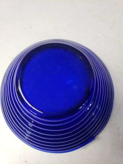 8 Piece Lot of Blue Glass Ribbed Bowls - Trice Auctions