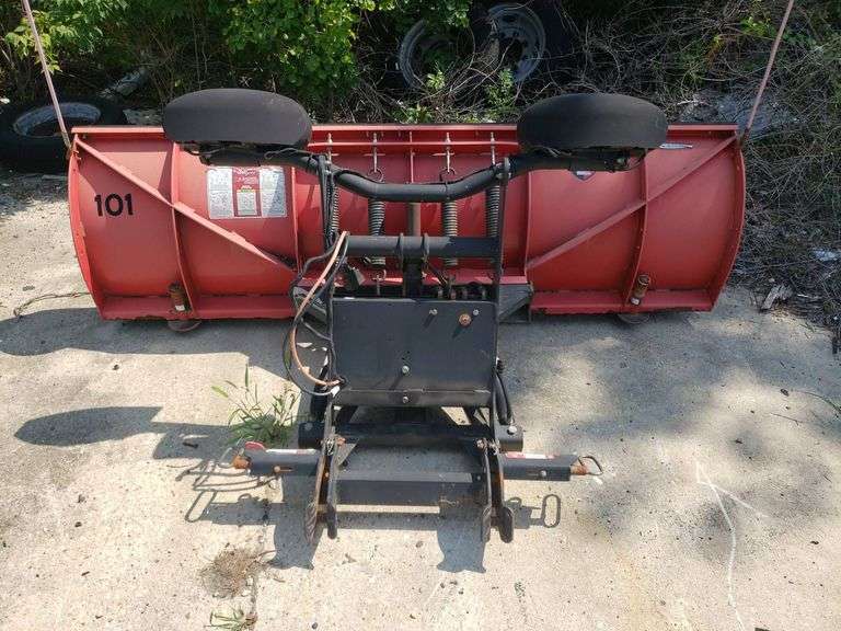 8ft Boss RT3 Straight Blade Snowplow with SmartShield Finish - Trice ...