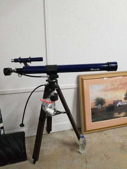 Meade D=60mm F=900mm Astronomical Telescope with Tripod - Trice Auctions