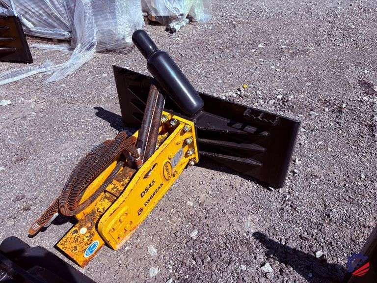 Unused DS Break DS45 Hydraulic Breaker Attachment