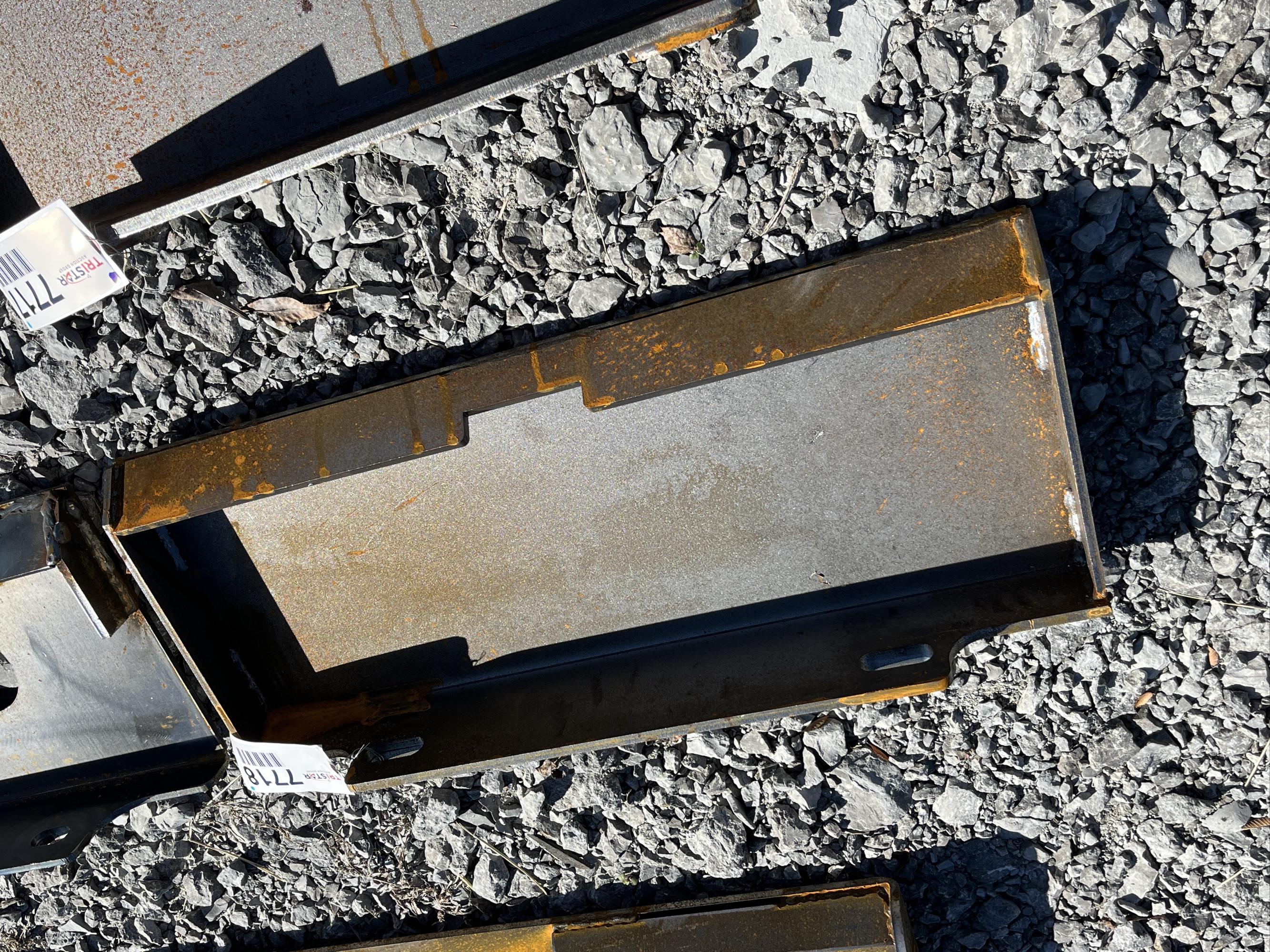 0 Dingo skid steer mounting plate Attachment