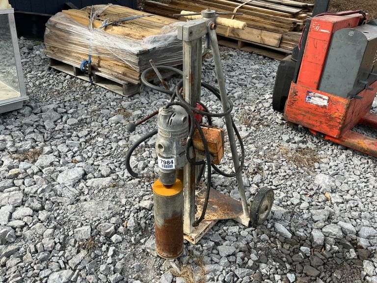 MILWAUKEE  Dymodrill  Core Drill