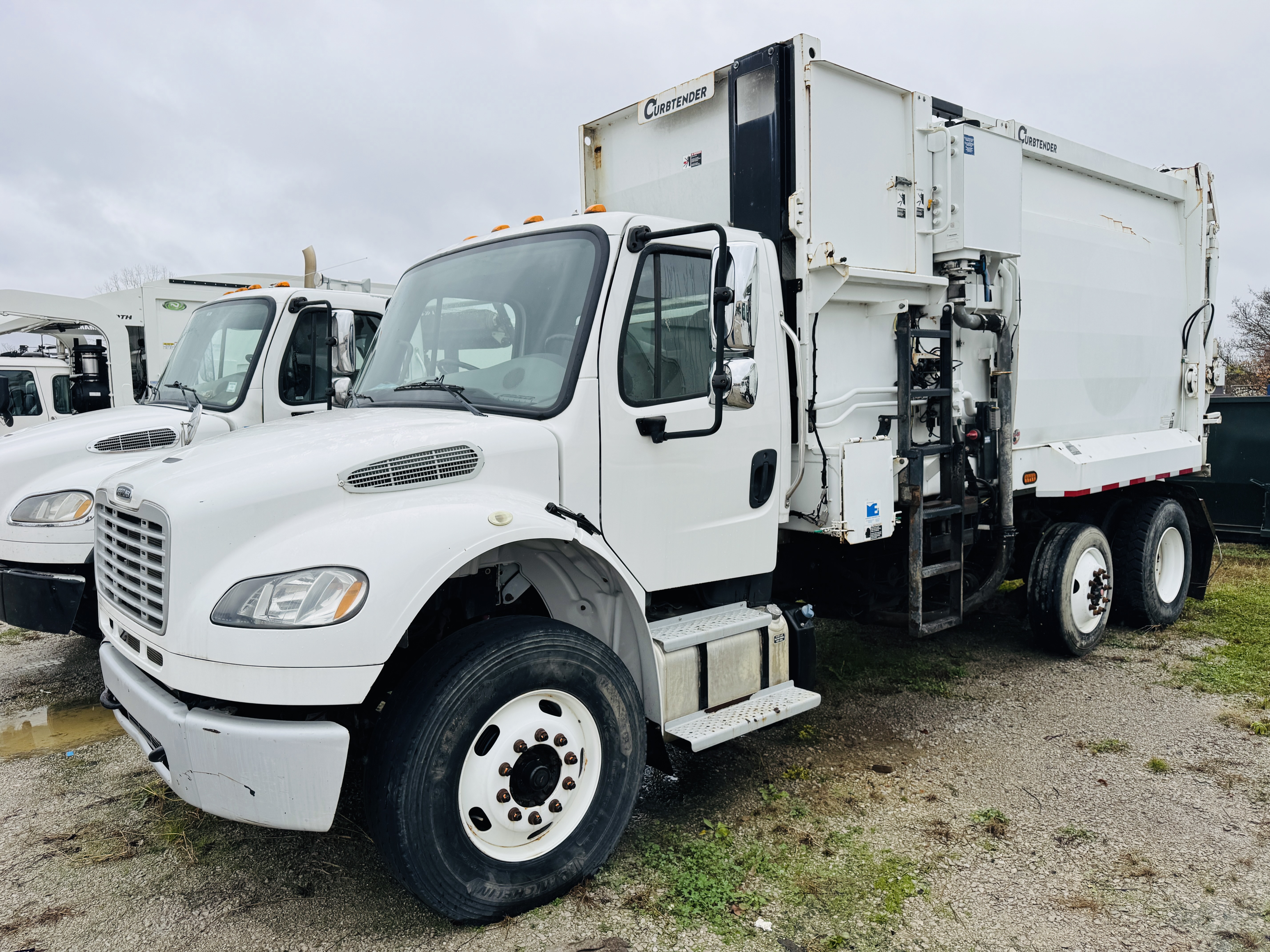 0 Freightliner M2 Garbage Truck