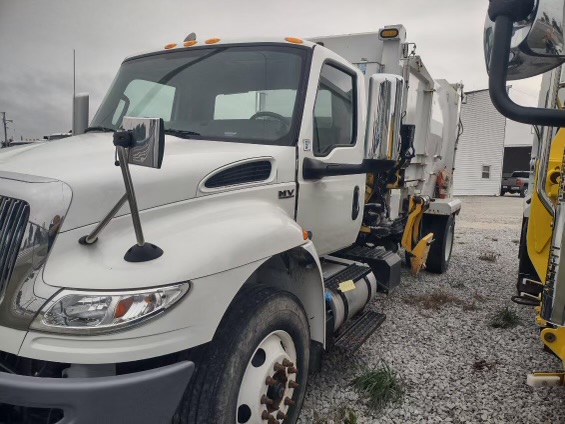 0 International MV607 Curbtender Autocat S/A Garbage Truck