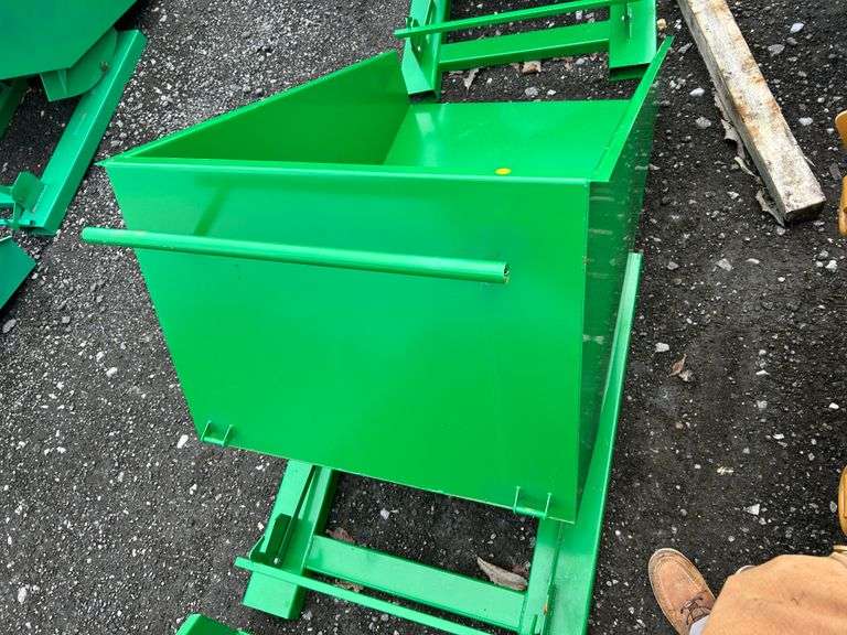 NEW Light Duty Self Dumping Hopper