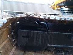 2004  John Deere  230C LC  Hydraulic Excavator