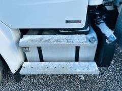 2011  FREIGHTLINER  M2 106  Mechanics Truck