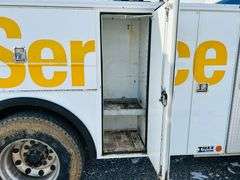 2011  FREIGHTLINER  M2 106  Mechanics Truck