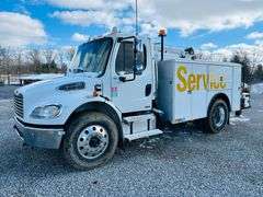 2011  FREIGHTLINER  M2 106  Mechanics Truck