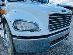 2011  FREIGHTLINER  M2 106  Mechanics Truck