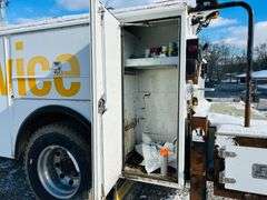 2011  FREIGHTLINER  M2 106  Mechanics Truck
