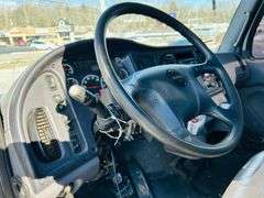 2011  FREIGHTLINER  M2 106  Mechanics Truck