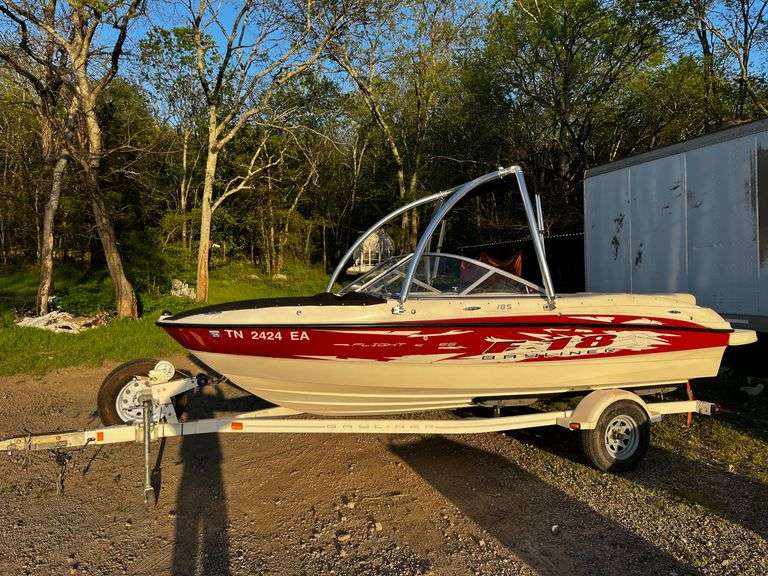 2010 BAYLINER F85 FLIGHT SERIES Sport Boat