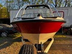 2010 BAYLINER F85 FLIGHT SERIES Sport Boat