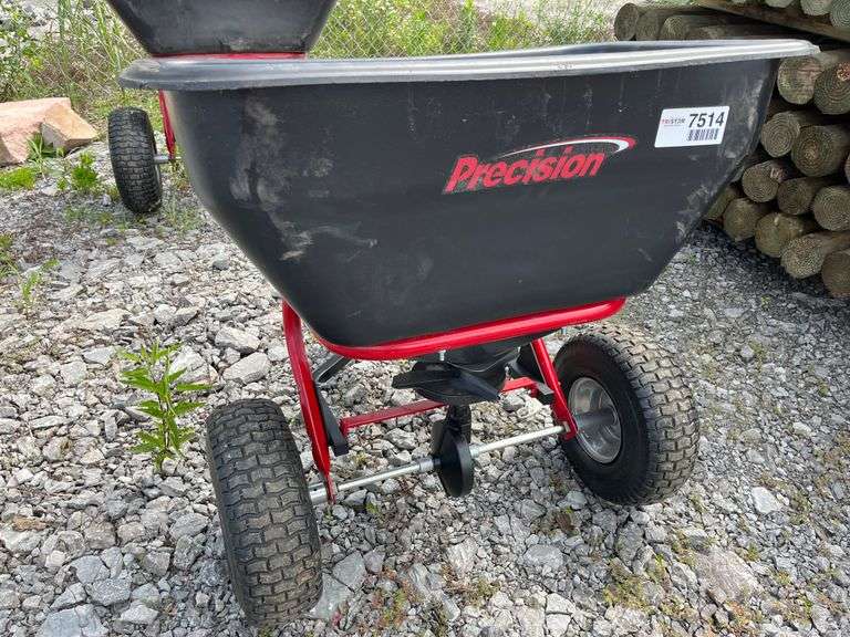 PRECISION Pull Type Spreader