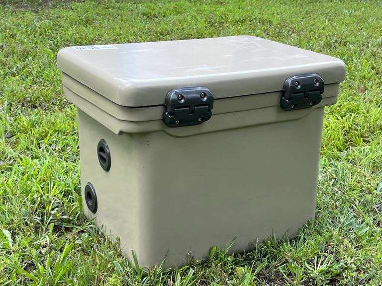 NEW ICEY-TEK 40 Qt. Tan Cooler