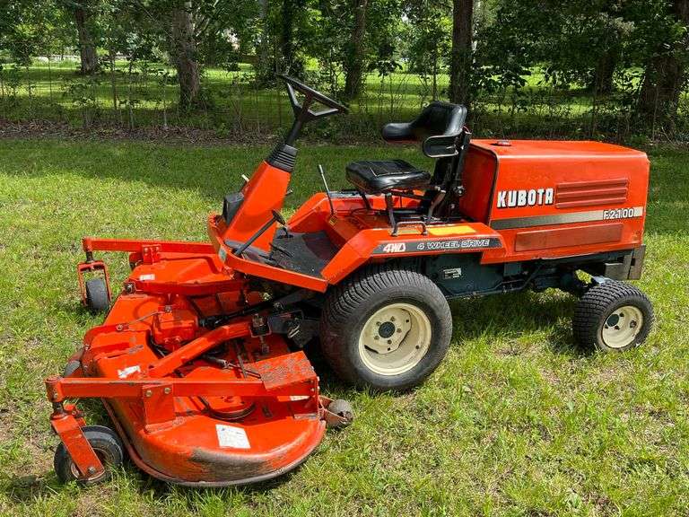 Kubota  F2100  60” Front Mount Lawn Mower