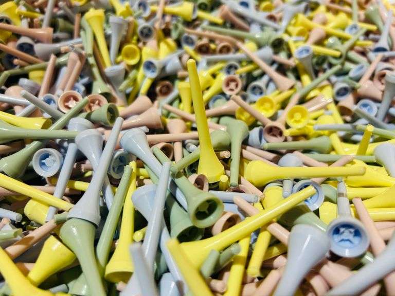 Lot of NEW Pastel Plastic Golf Tees