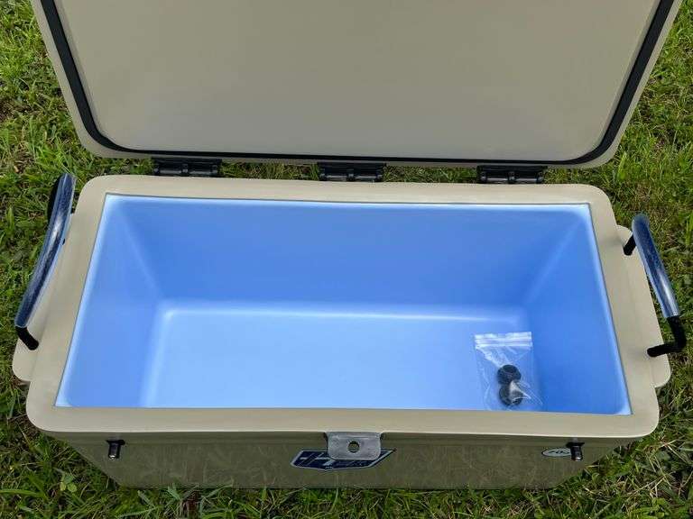 NEW ICEY-TEK 70 Qt. Tan Cooler