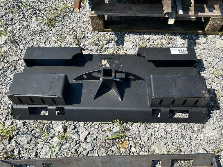 New Heavy Duty Do-All Receiver Hitch Skid Steer Mount Plate Attachment