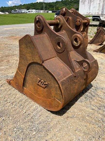 TAG 42" Excavator Bucket