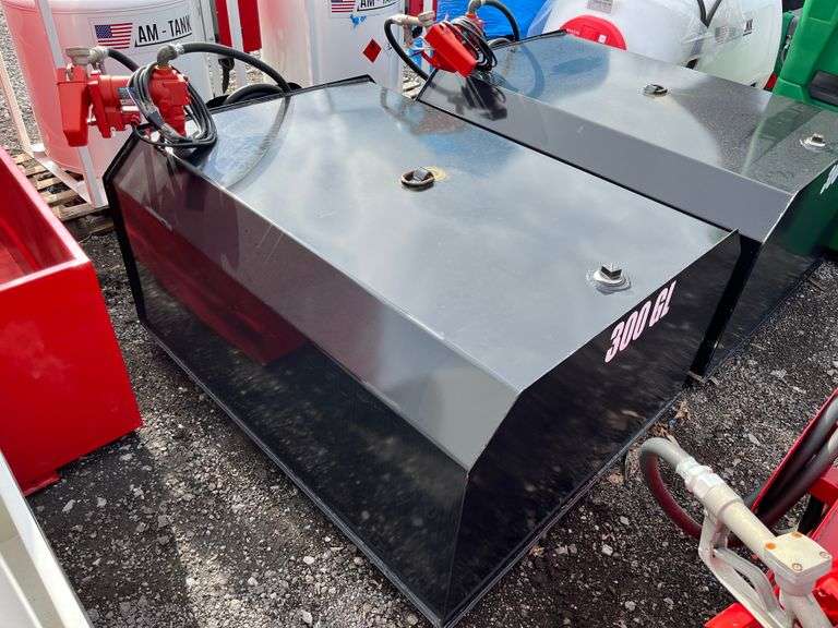 (NEW) 300 Gal. Fuel Tank w/ 12V DC Pump