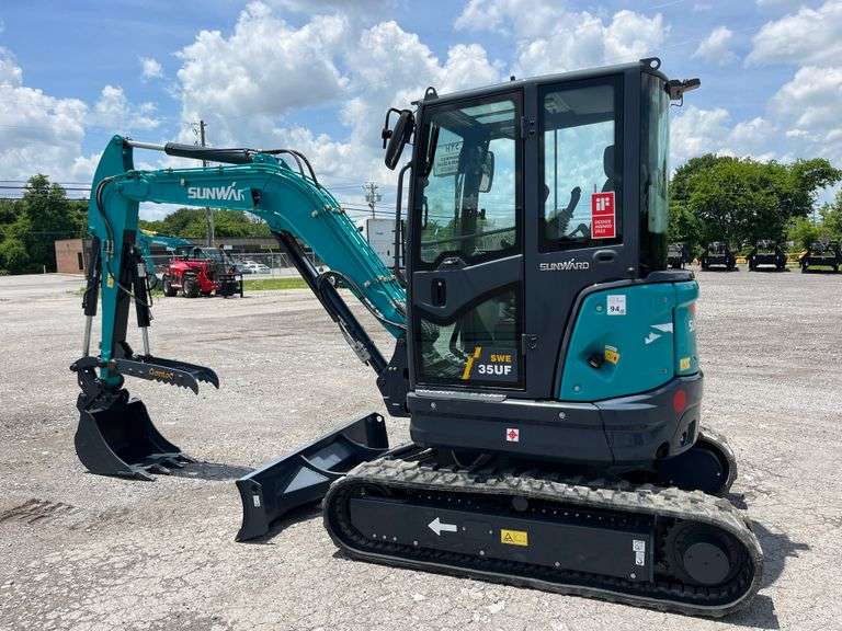 (Unused) 2023  SUNWARD  SWE35UF  Mini Excavator