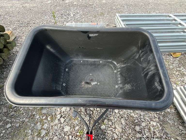 PRECISION Pull Type Spreader