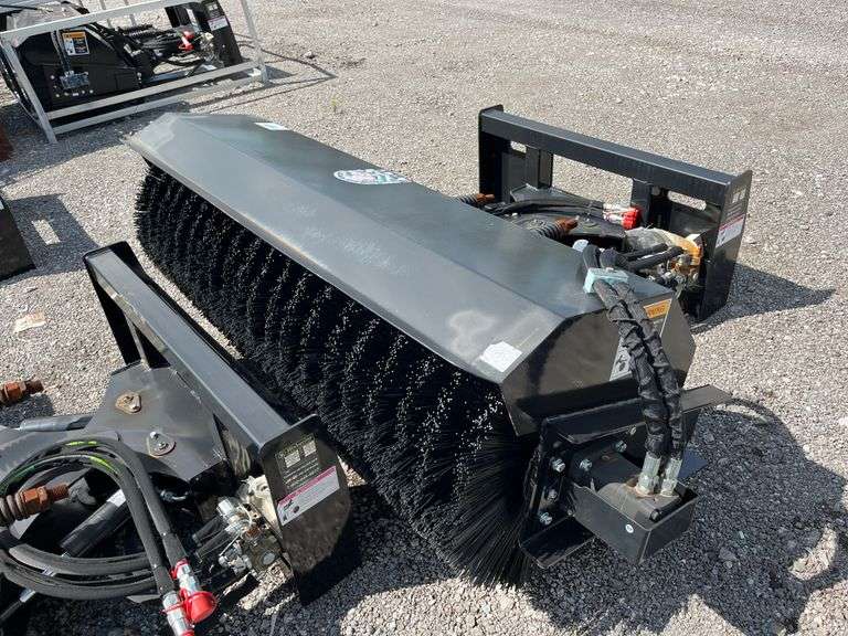 Unused  2023  WOLVERINE  PAB-11-72W  Angle Broom  Attachment