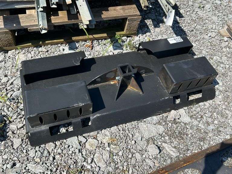 New Heavy Duty Do-All Receiver Hitch Skid Steer Mount Plate Attachment