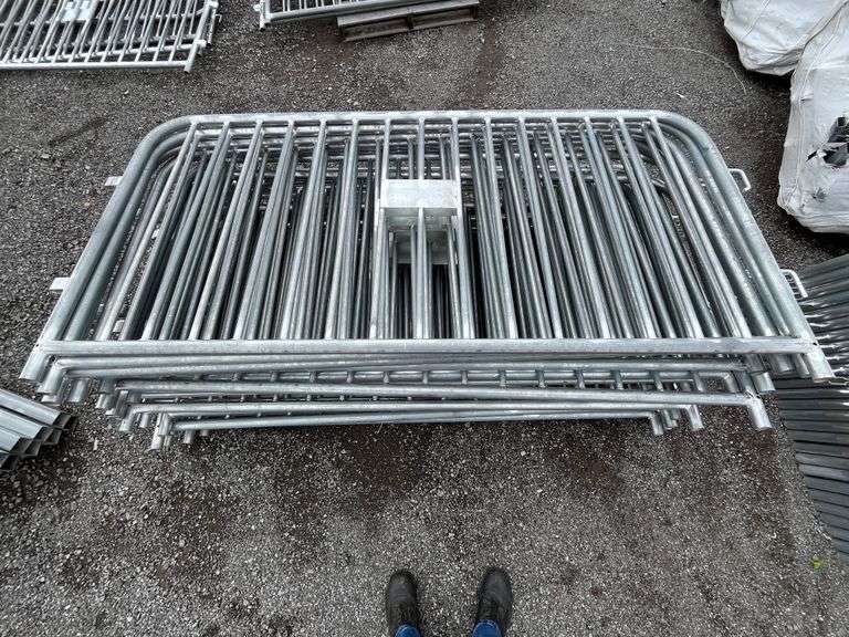 (NEW) Lot of 20 Crowd Control Barricades