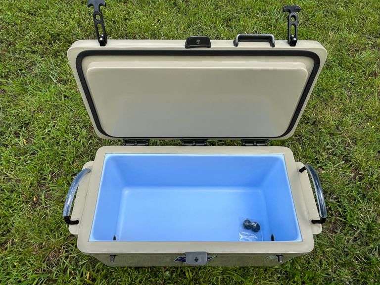 NEW ICEY-TEK 55 Qt. Tan Cooler