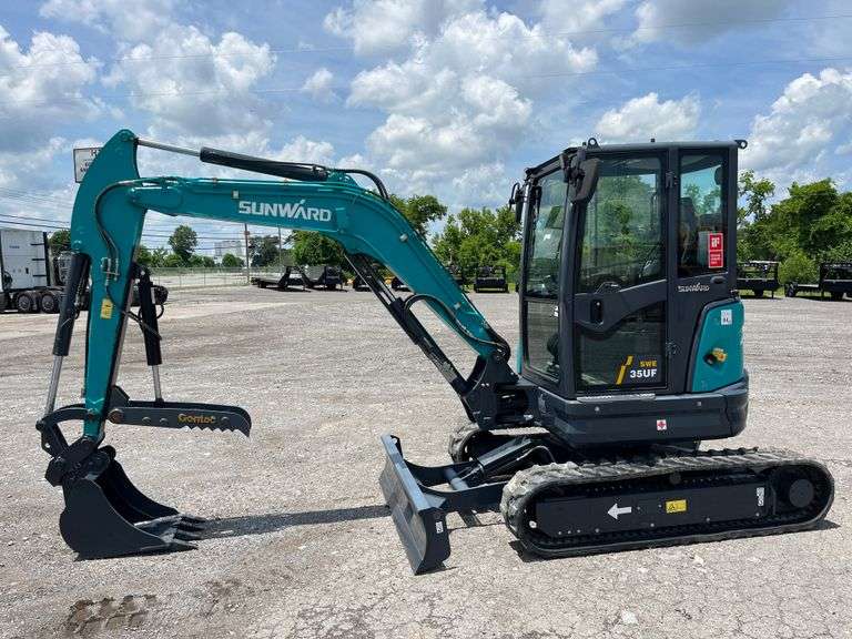 (Unused) 2023  SUNWARD  SWE35UF  Mini Excavator