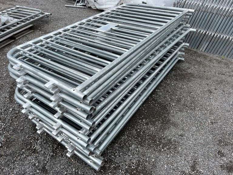 (NEW) Lot of 20 Crowd Control Barricades
