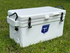 NEW ICEY-TEK 55 Qt. White Cooler