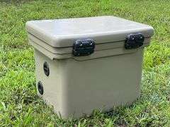 NEW ICEY-TEK 40 Qt. Tan Cooler